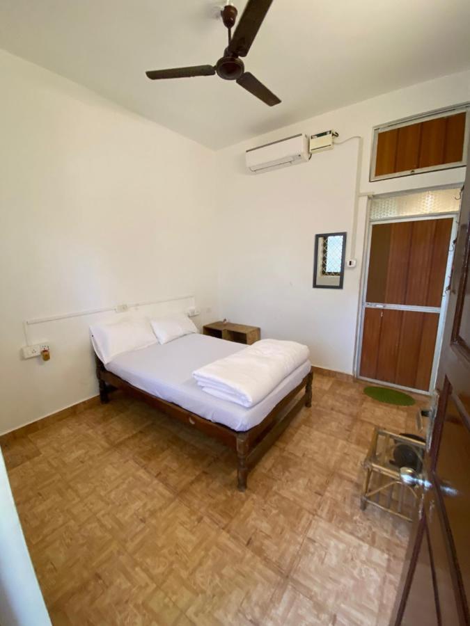 El Barrio Hostel Anjuna Exterior photo